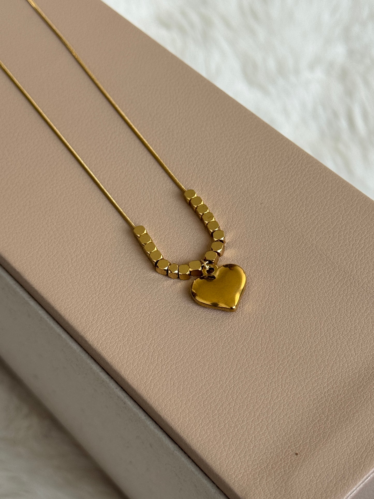 Heartbeat necklace