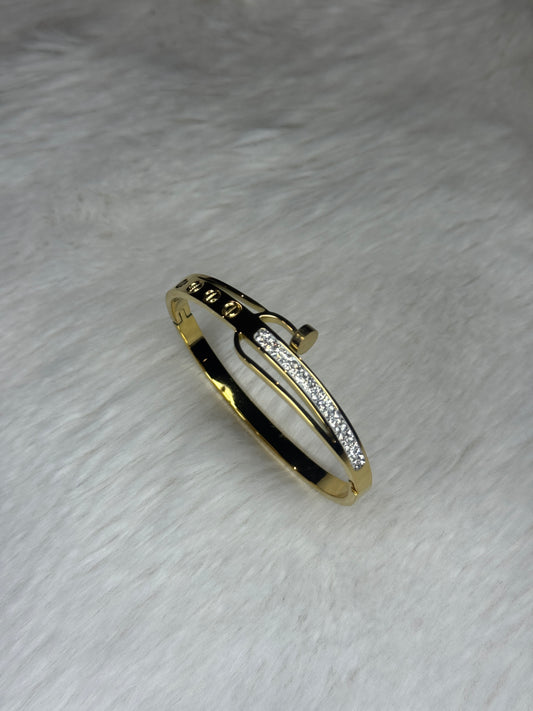 Gleam Lock Bracelet Bangle