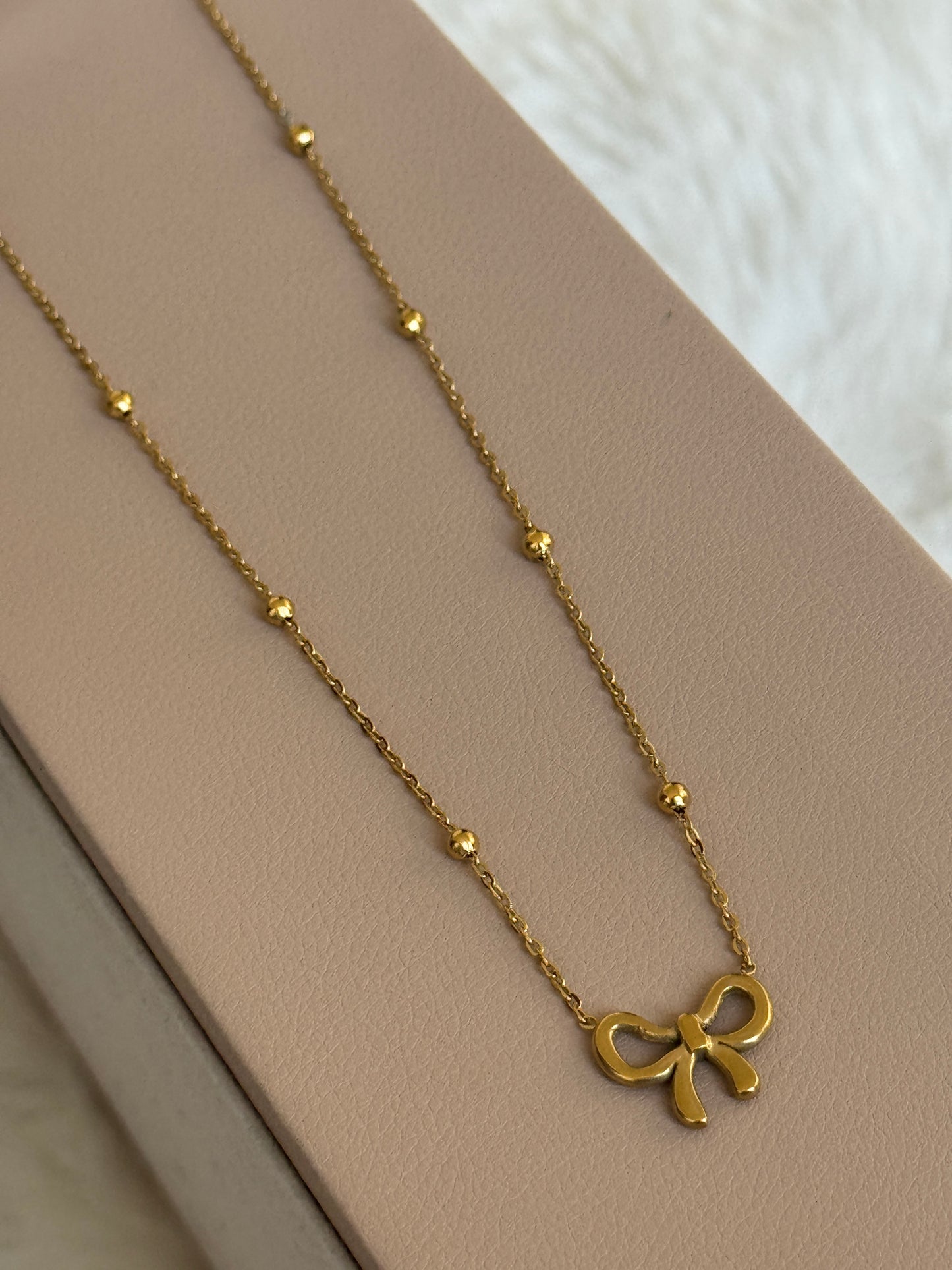 Cutie Bow Necklace
