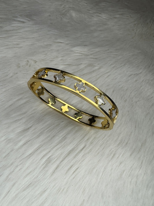 Perle Clover Bracelet Bangle