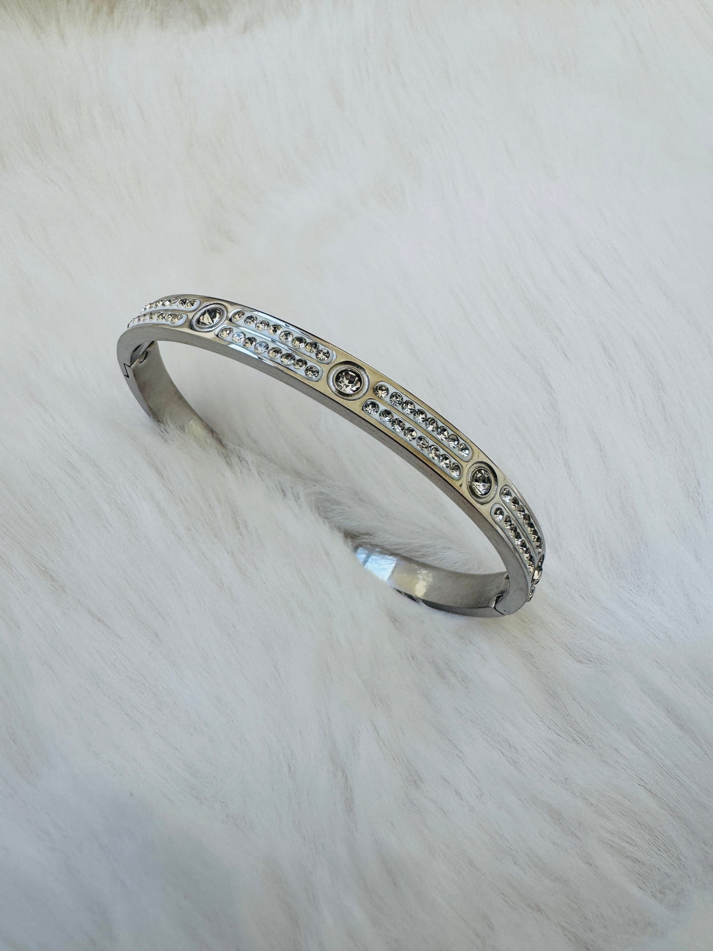 Dazzle Silver Bracelet Bangle