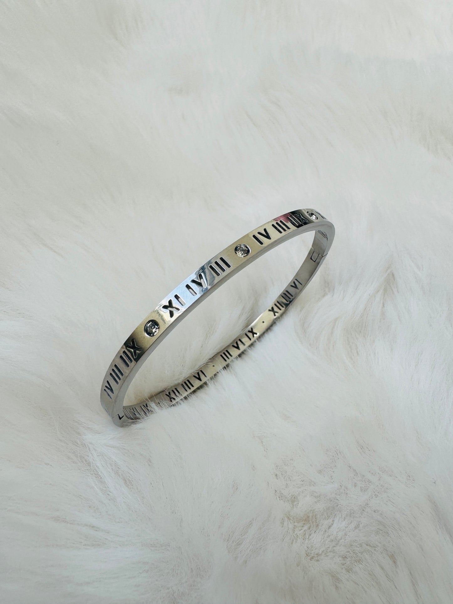 Roma Luxe Bracelet bangle